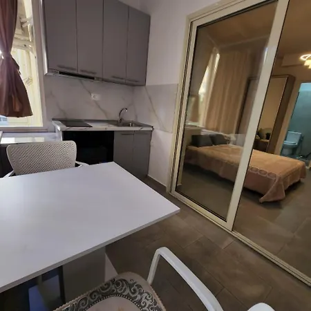 Shkembi I Kavajes גולם